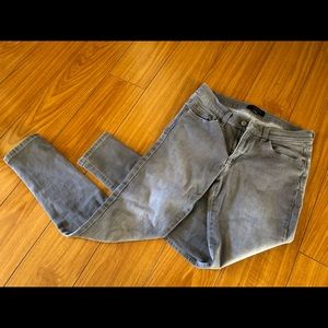 Banana Republic 27/4